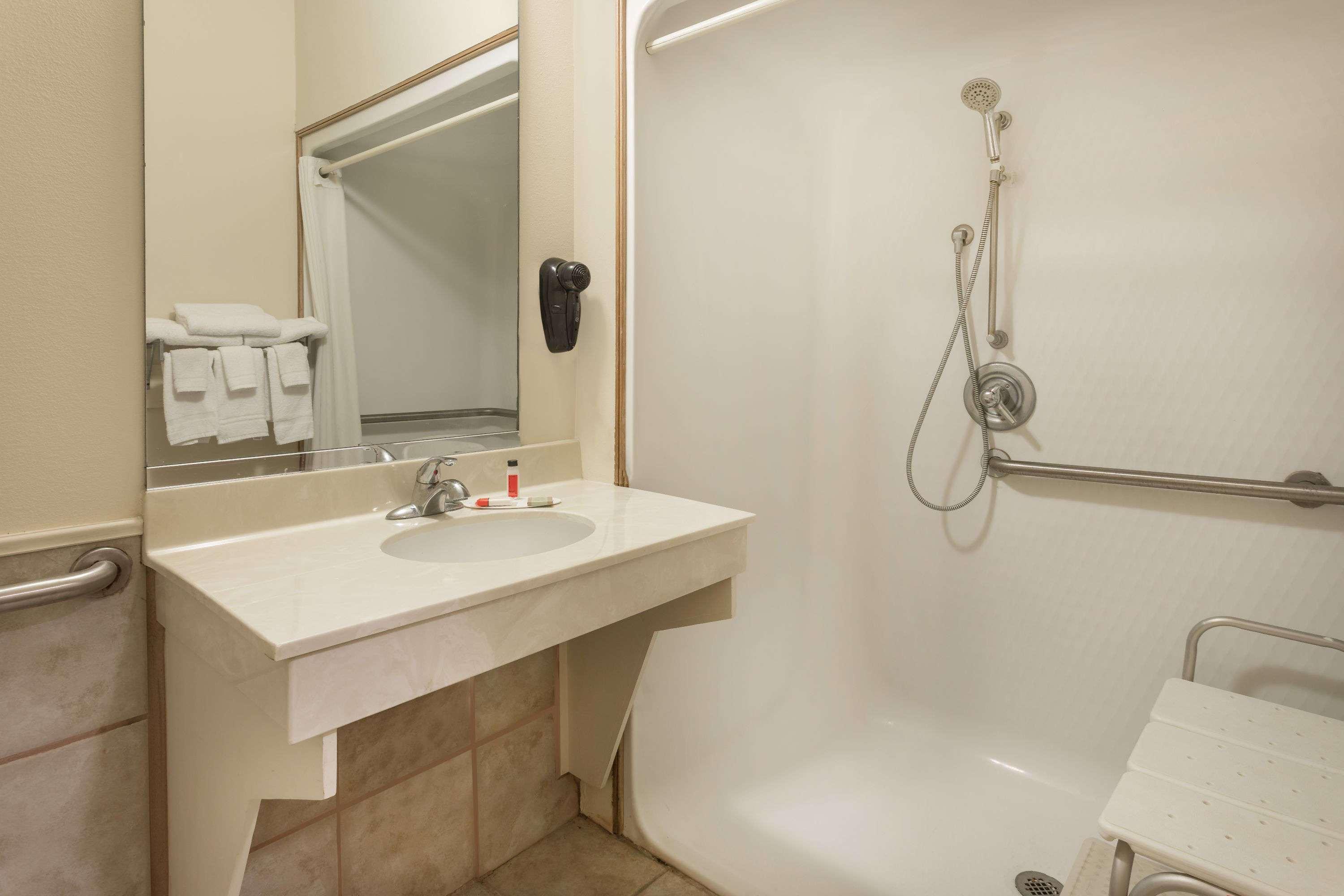 Super 8 By Wyndham Duson Lafayette West Area Exterior foto